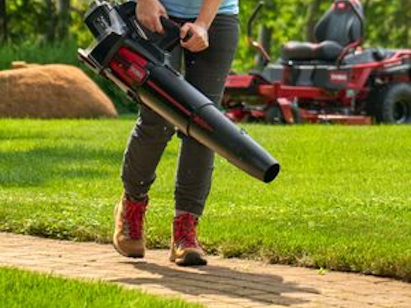 2026 Toro 60V MAX 900 CFM Brushless Leaf Blower - 4.0Ah Battery Included Blowers