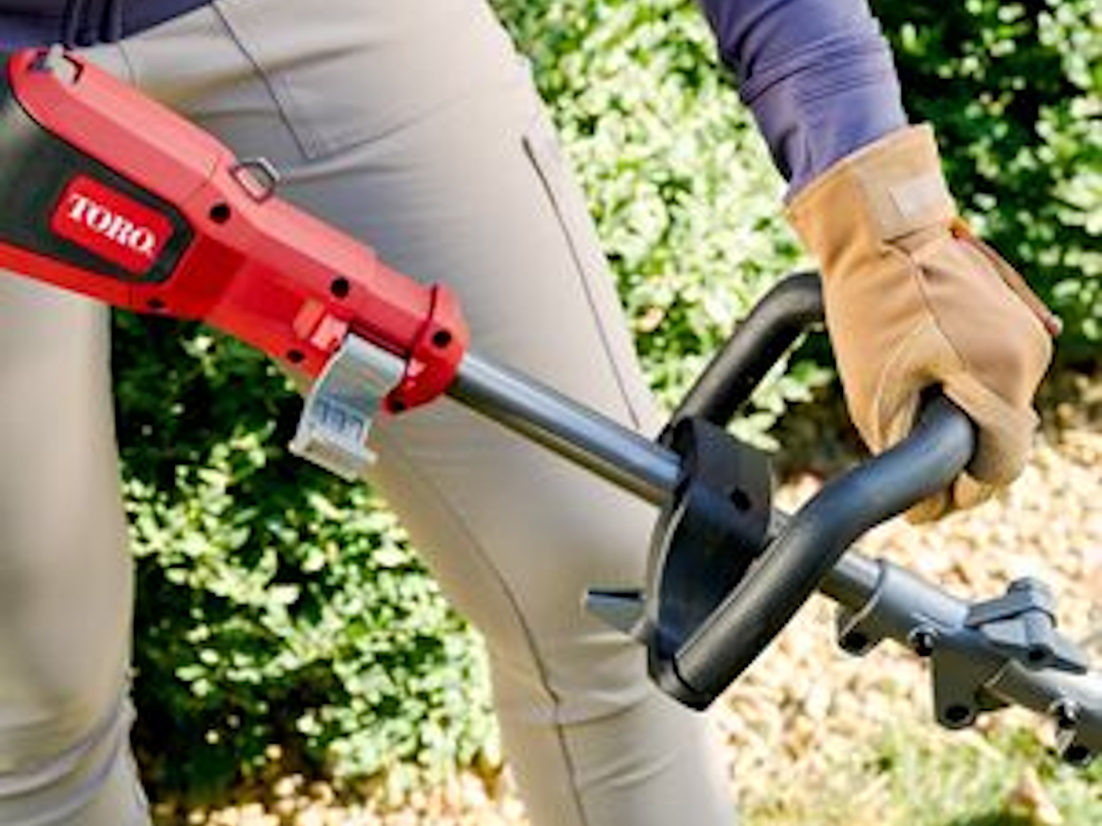 2026 Toro 60V MAX* 16 in. (40.6 cm) Telescoping Shaft String Trimmer - 2.0Ah Battery Included String Trimmers
