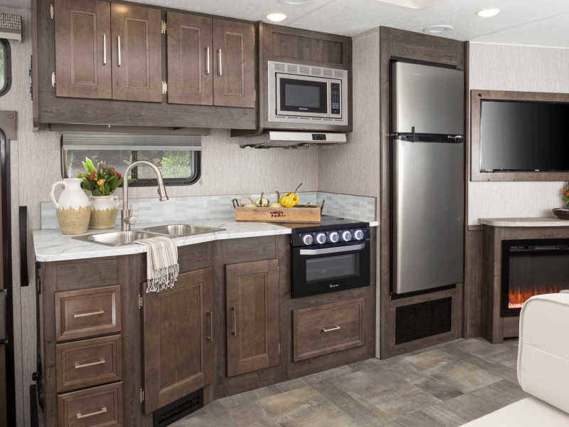 2022 Coachmen Pursuit 27XPS Motorhome