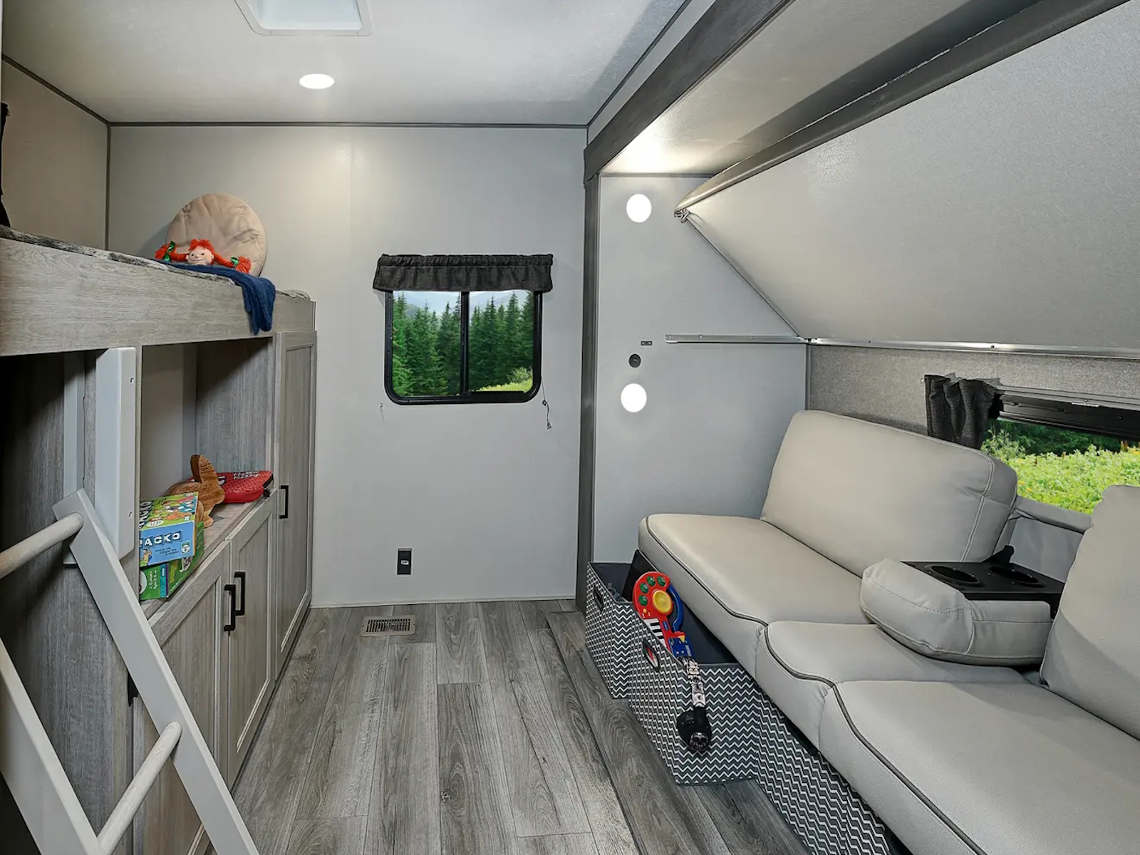 2025 Coachmen Catalina Legacy Edition 293TQBSCK TRAVEL TRAILER