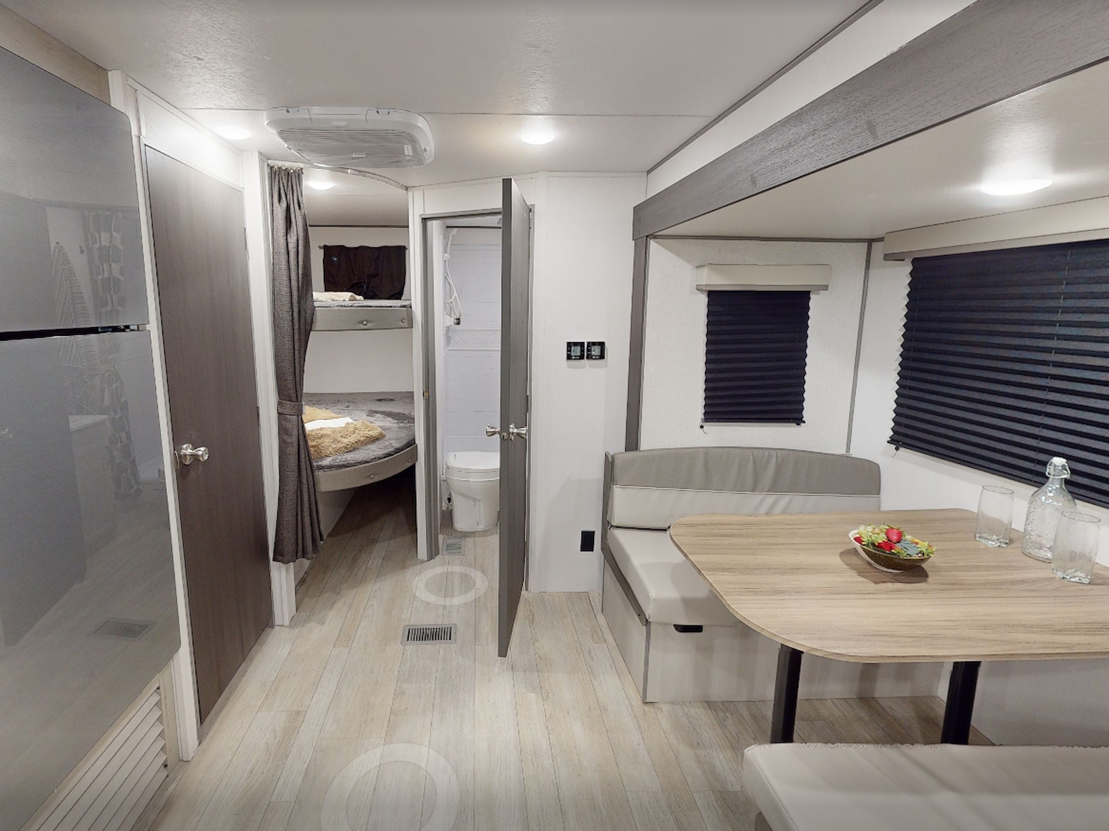 2027 Coachmen Catalina Summit Series 8 261BHS TRAVEL TRAILER