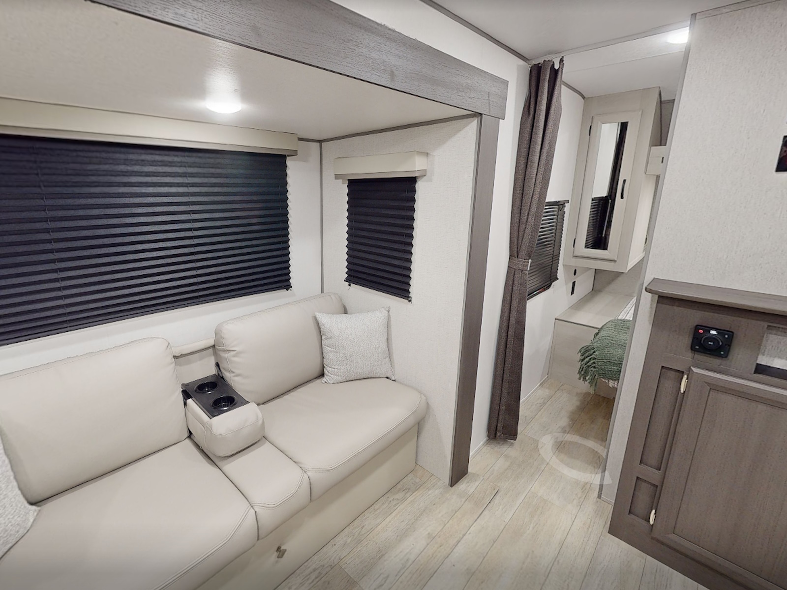 2027 Coachmen Catalina Summit Series 8 261BHS TRAVEL TRAILER