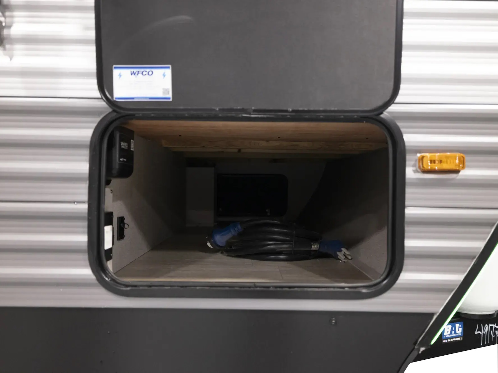 2027 Coachmen Catalina Summit Series 8 261BHS TRAVEL TRAILER