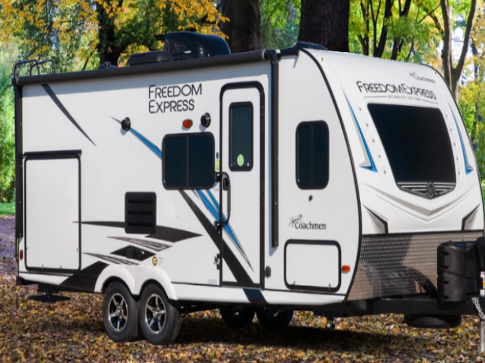 2022 Coachmen Freedom Express Ultra Lite 294BHDS TRAVEL TRAILER