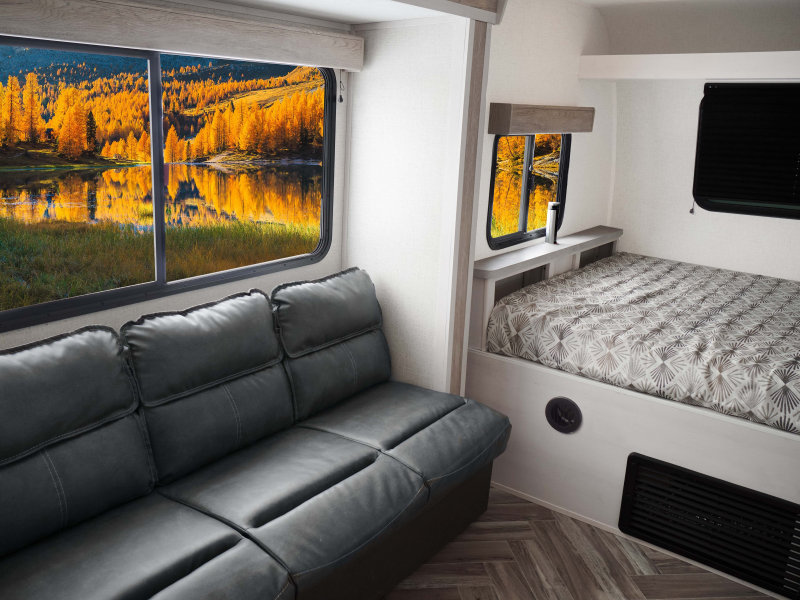 2022 Dutchmen Coleman Rubicon Travel Trailer