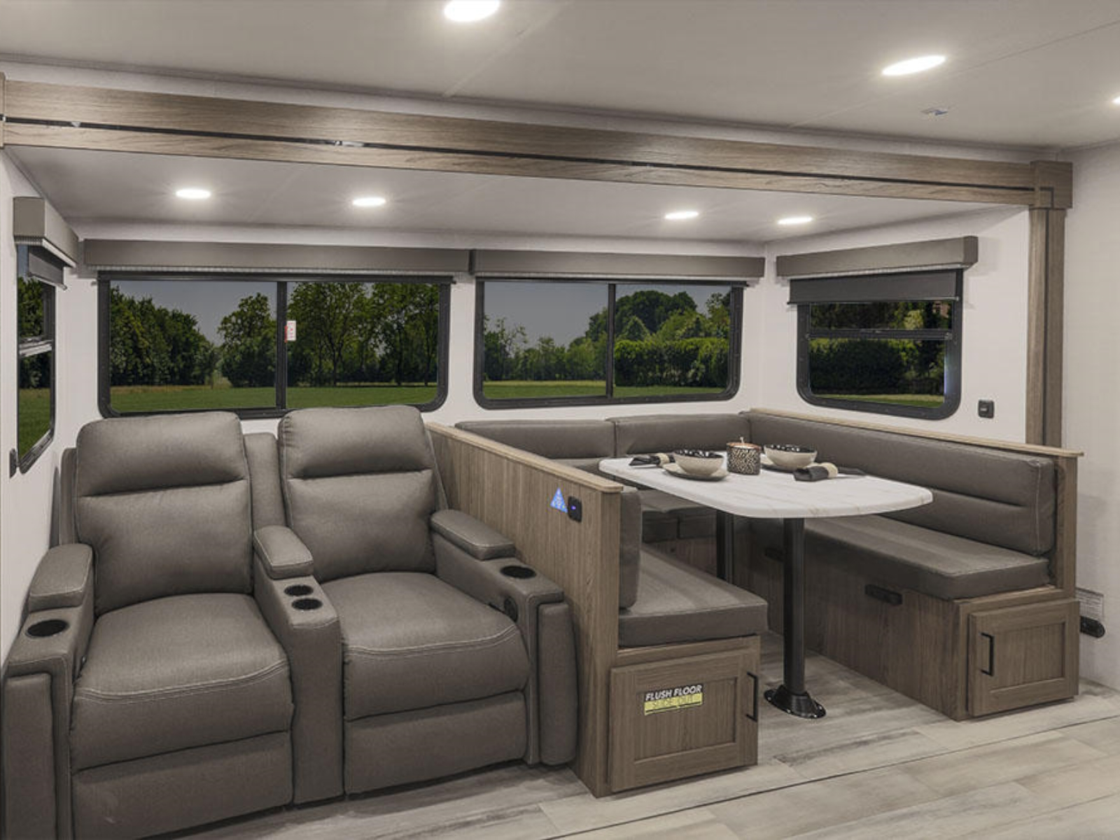 2024 Alliance Delta Travel Trailer