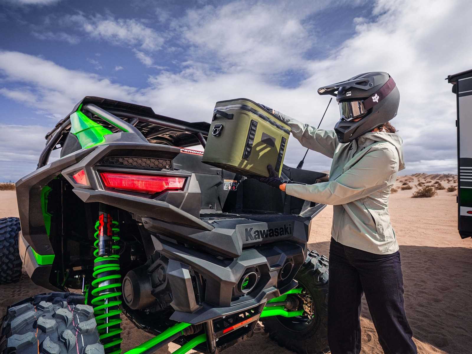 2026 Kawasaki TERYX5 H2 Deluxe eS UTV-HighPerf