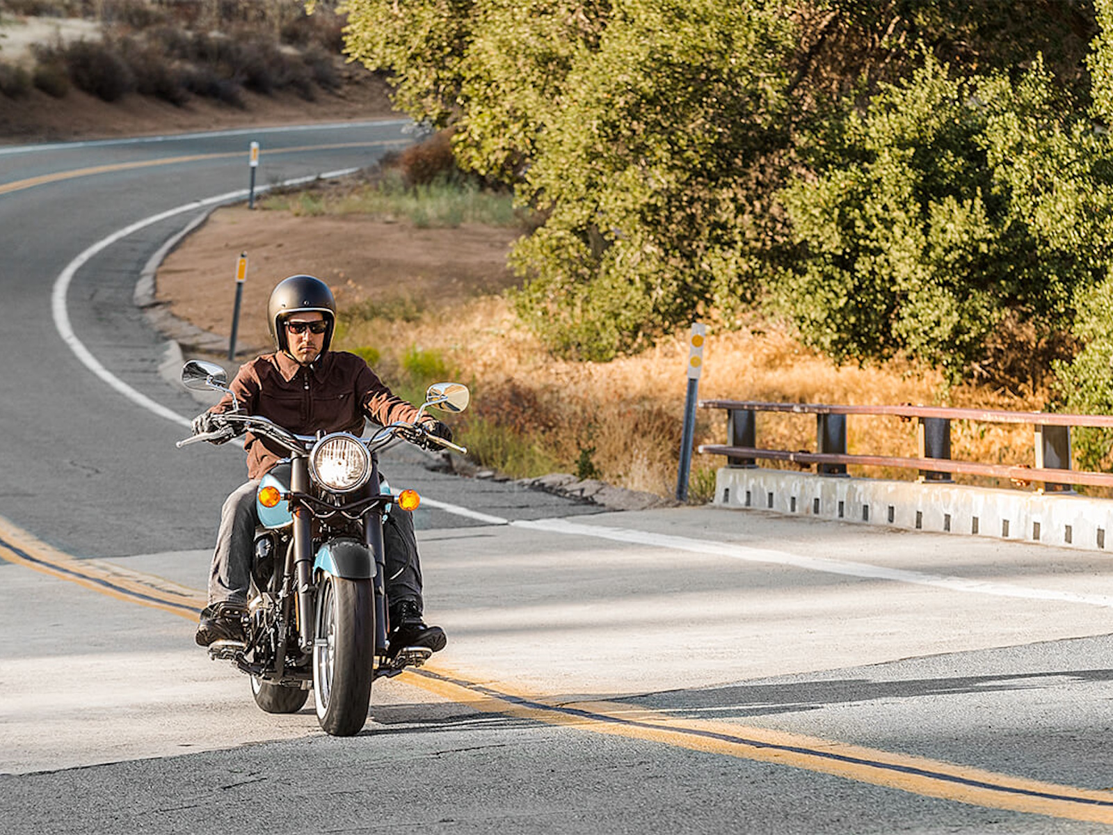 2025 Kawasaki Vulcan 900 Classic MOTORCYCLE