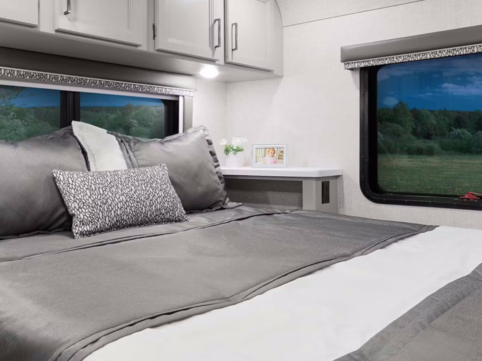 2024 Thor Motor Coach Echelon CLASS C MOTORHOME