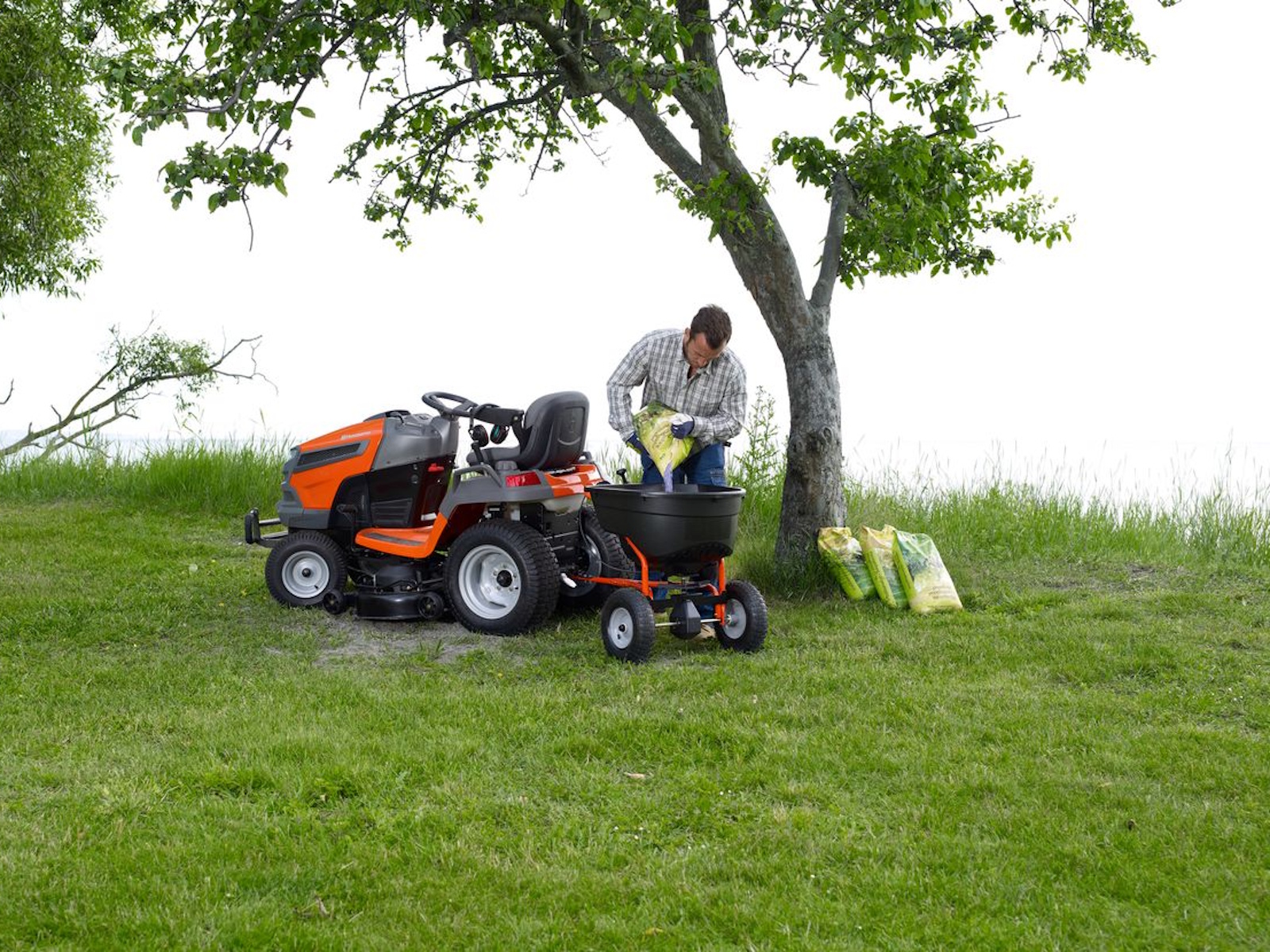 2026 Husqvarna Construction TS 140X 54 in Riding Mower