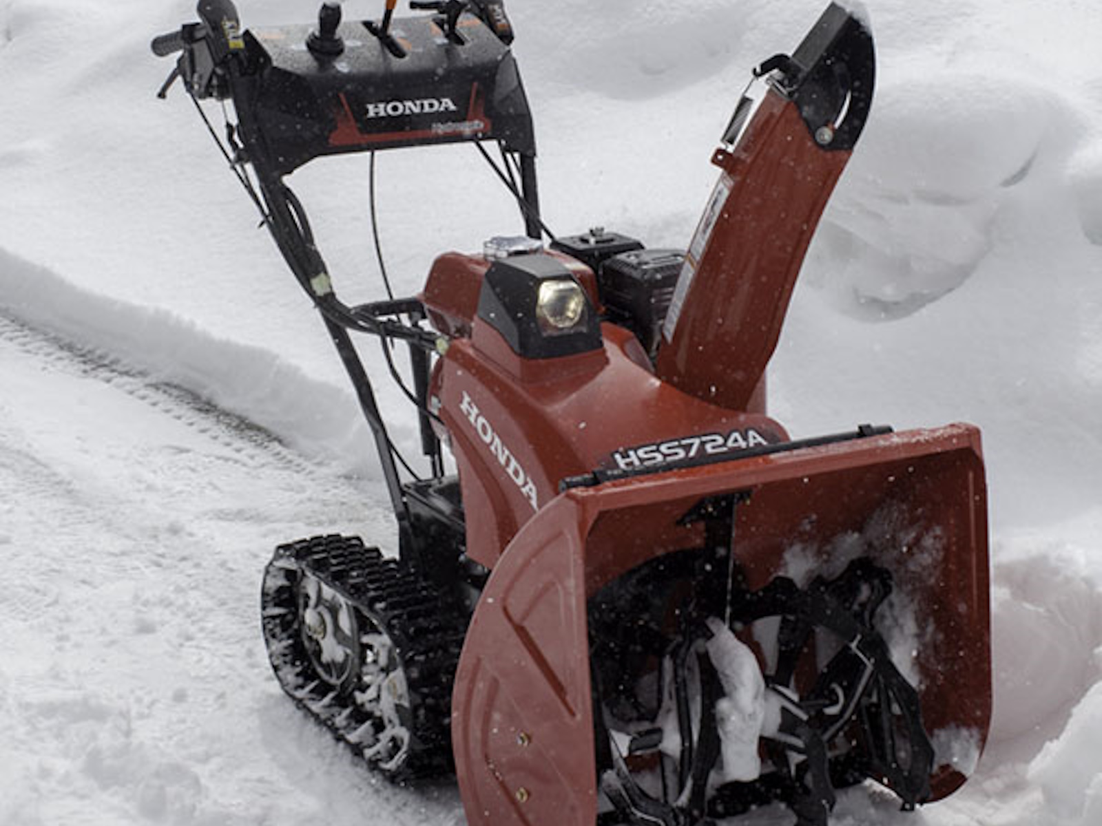 2025 Honda Power HS 724 TRACK DRIVE MANUAL START Power Equipment