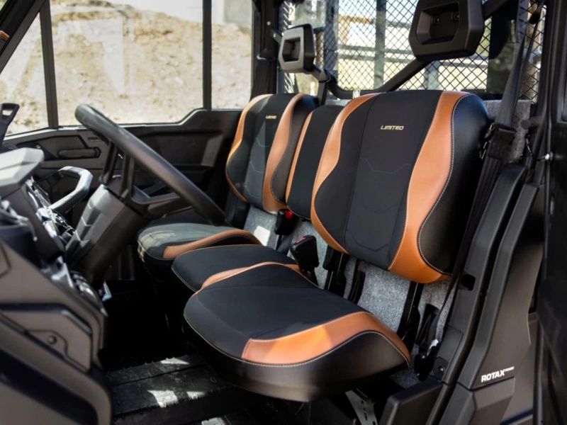 2023 Can-Am Defender HD9 Side x Side