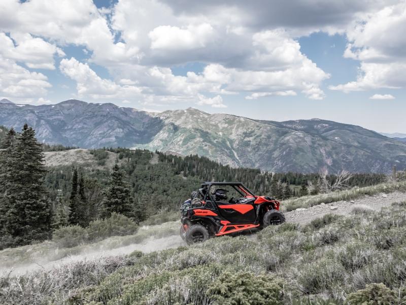 2018 CAN-AM Maverick Trail DPS 1000 Rec Utility