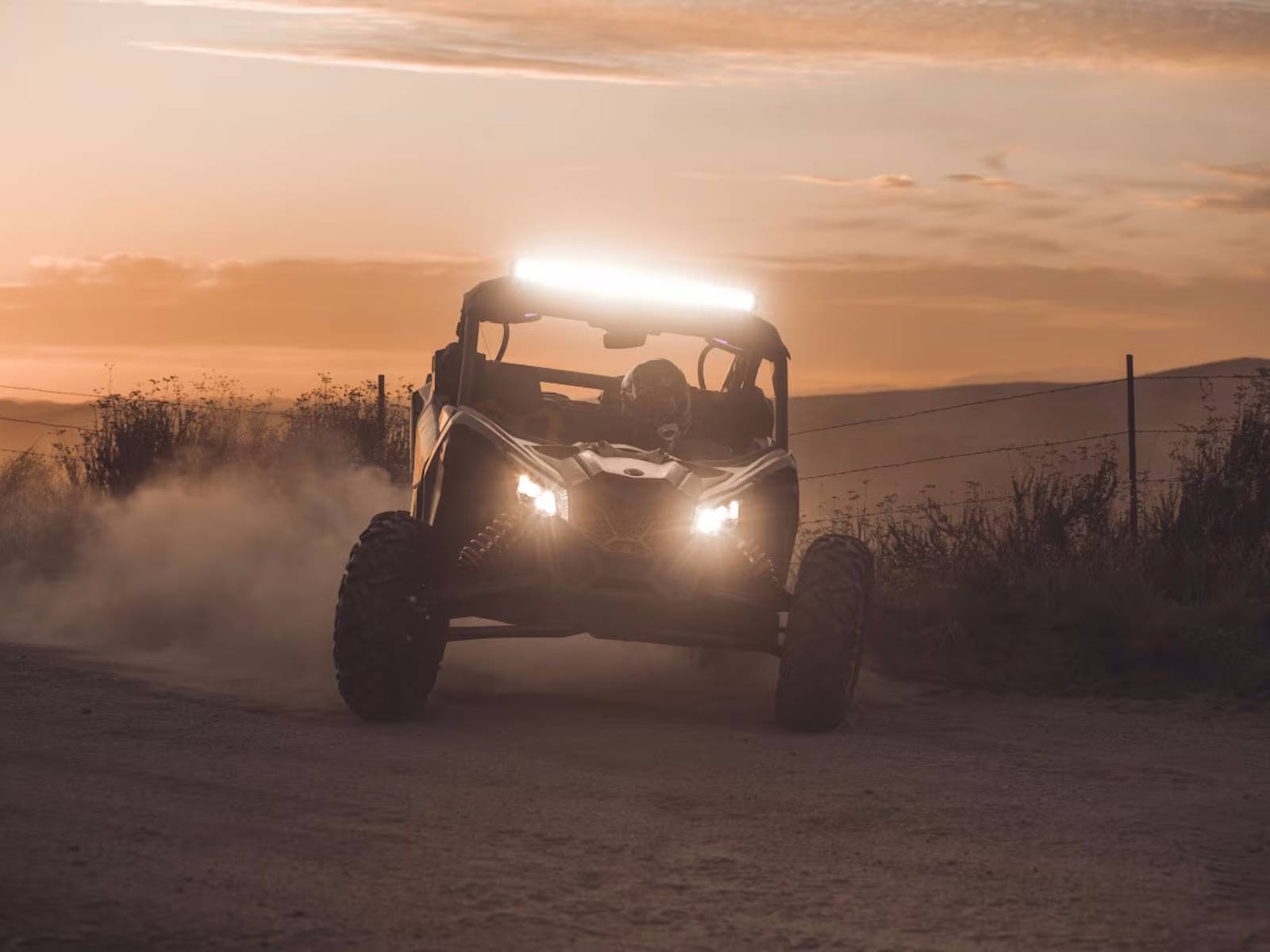 2027 CAN-AM Maverick R MAX X rs 999T DCT UTV