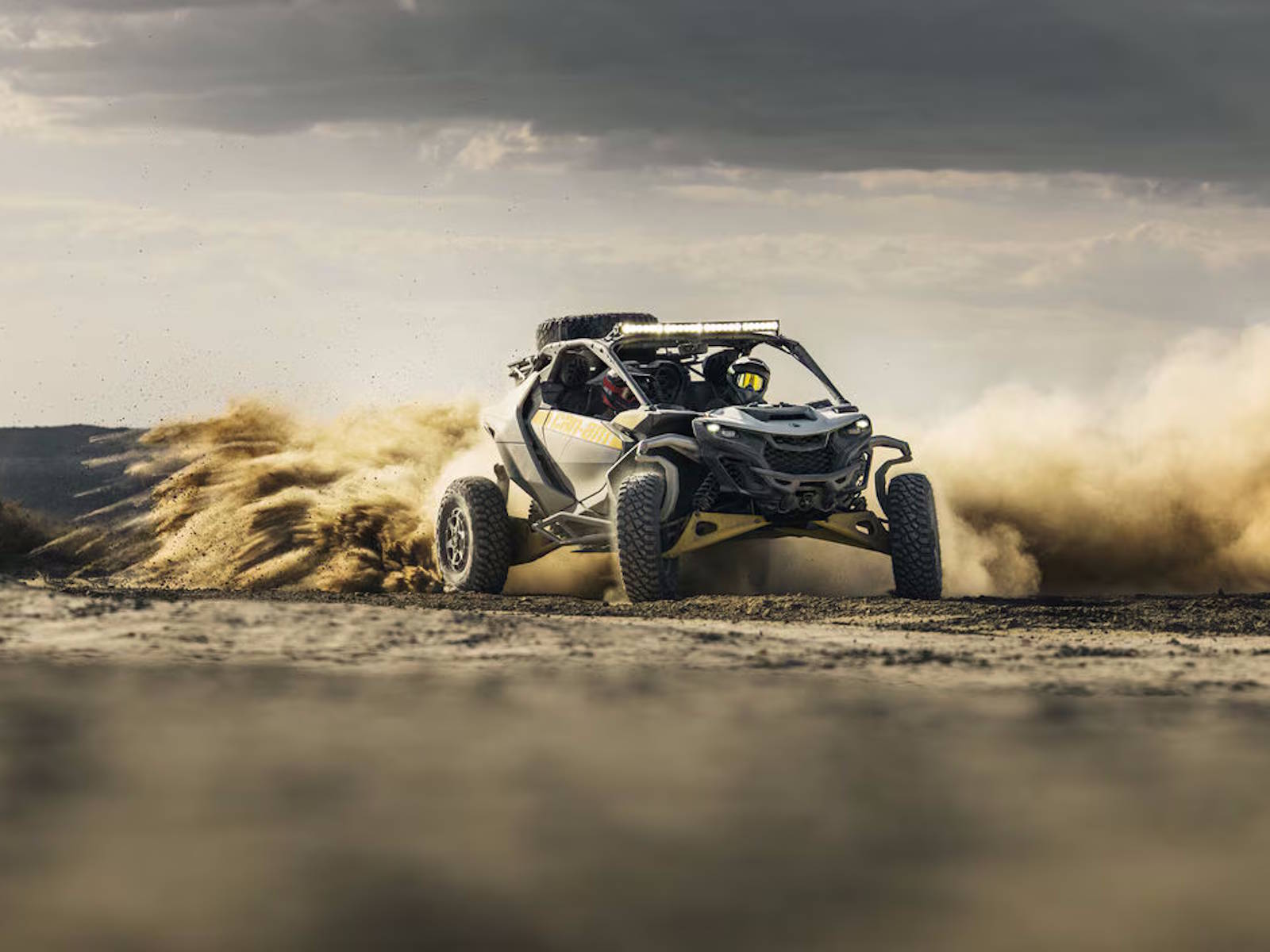2027 CAN-AM Maverick R MAX X rs 999T DCT UTV