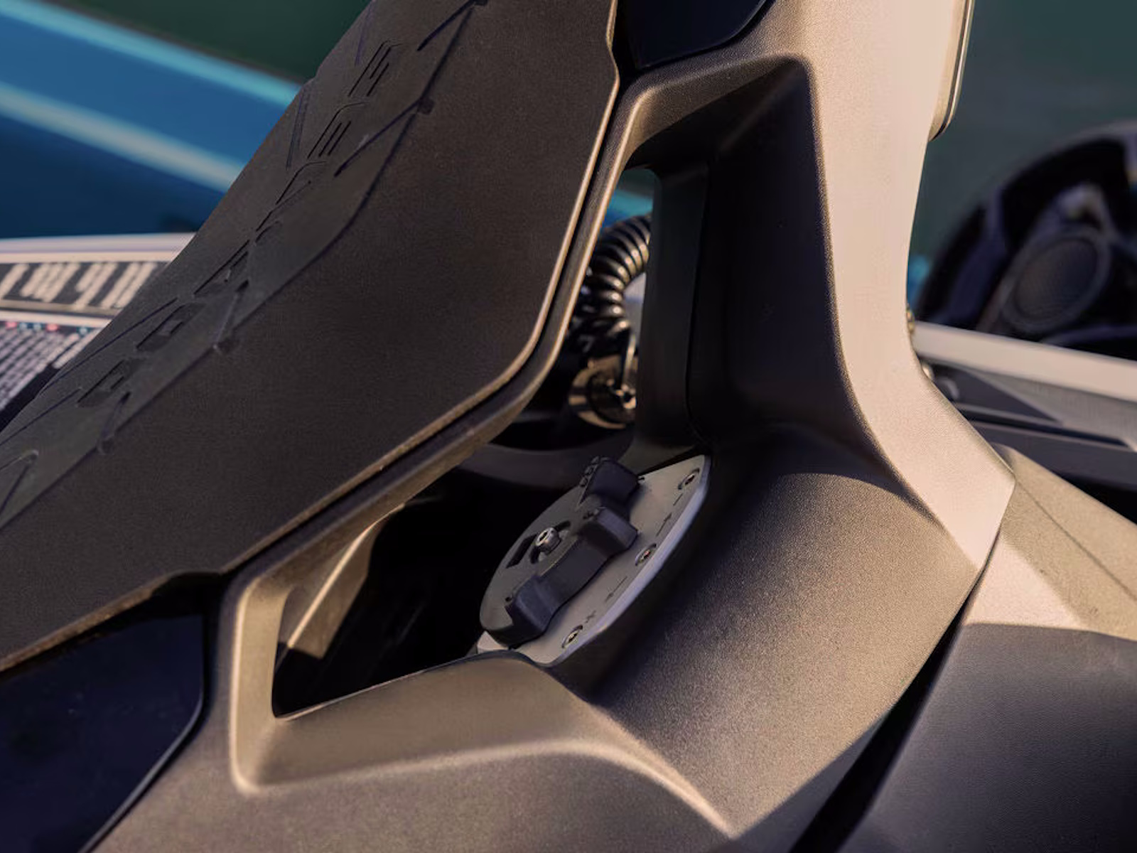 2025 Sea-Doo GTX Limited 325 WATERCRAFT