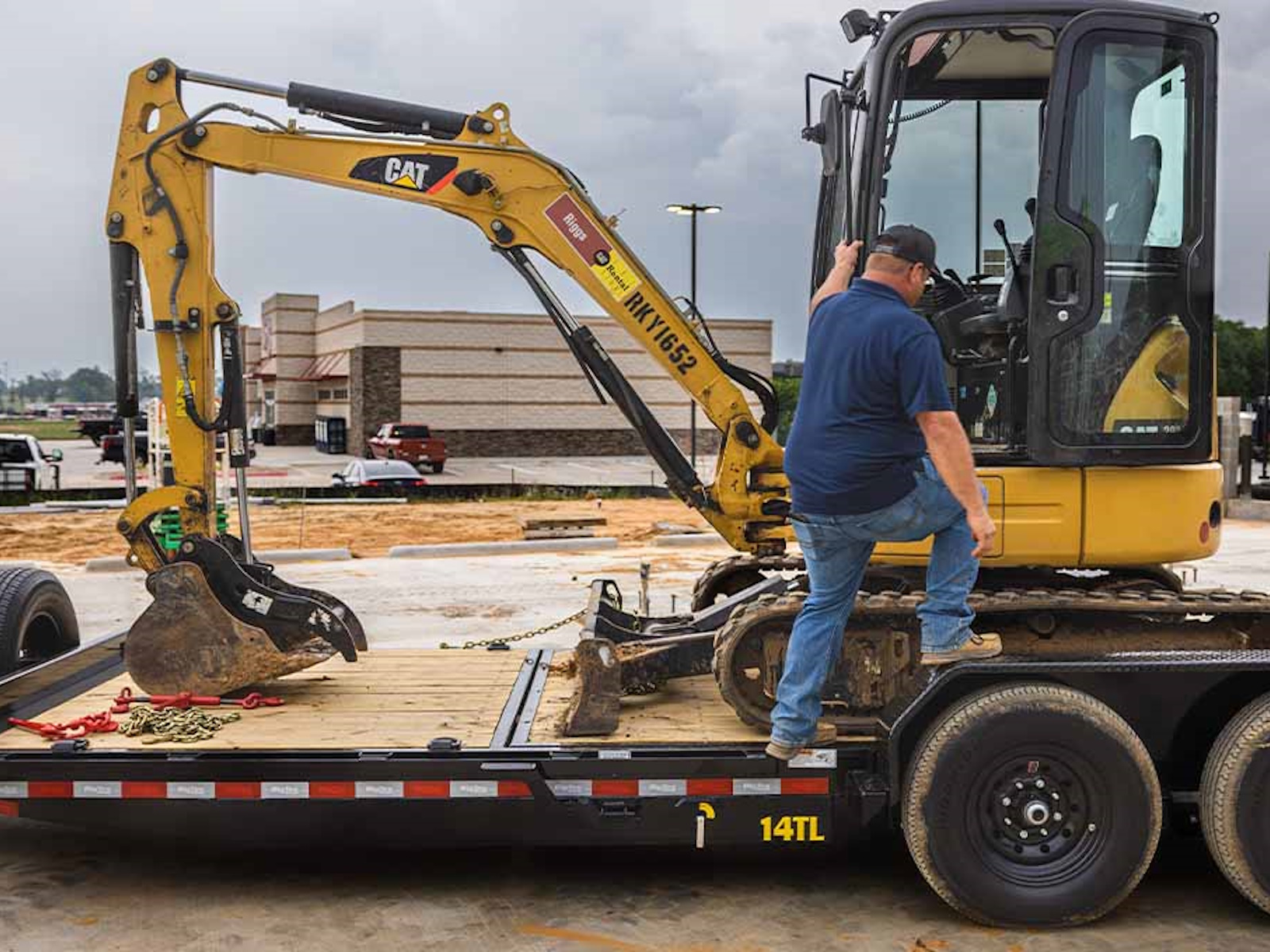 2025 Big Tex 14TL-22 Equipment Trailers