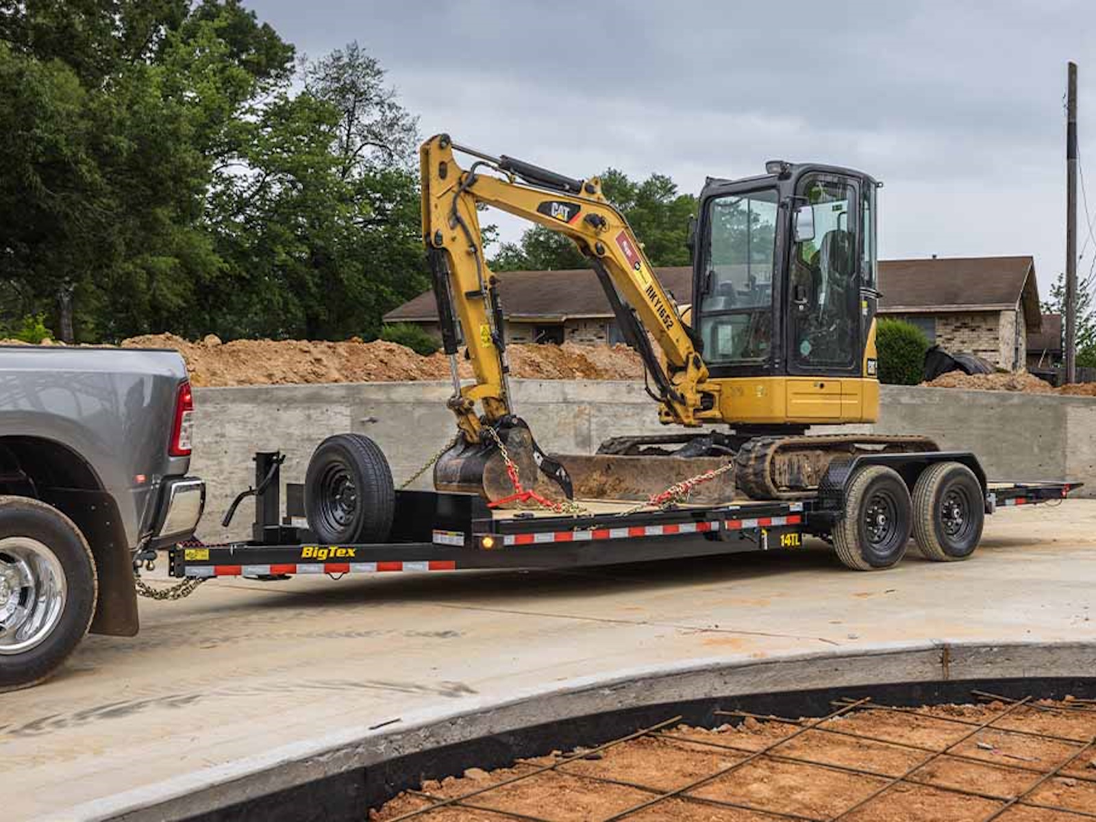 2025 Big Tex 14TL-22 Equipment Trailers