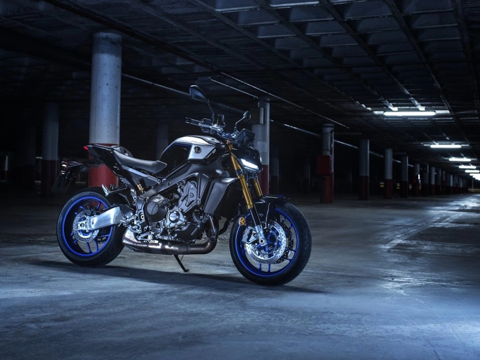 2025 Yamaha MT-09 SP Motorcycle
