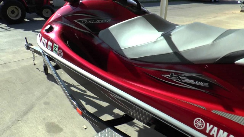 2013 Yamaha VX Deluxe WATERCRAFT