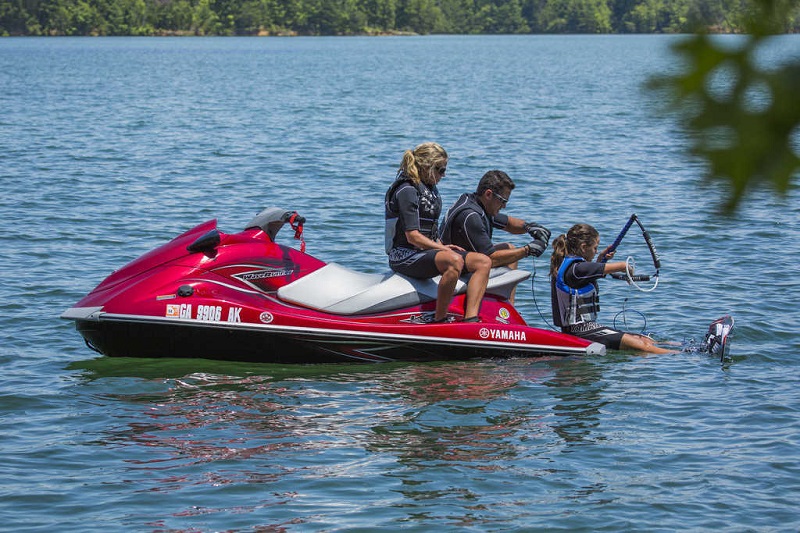 2013 Yamaha VX Deluxe WATERCRAFT
