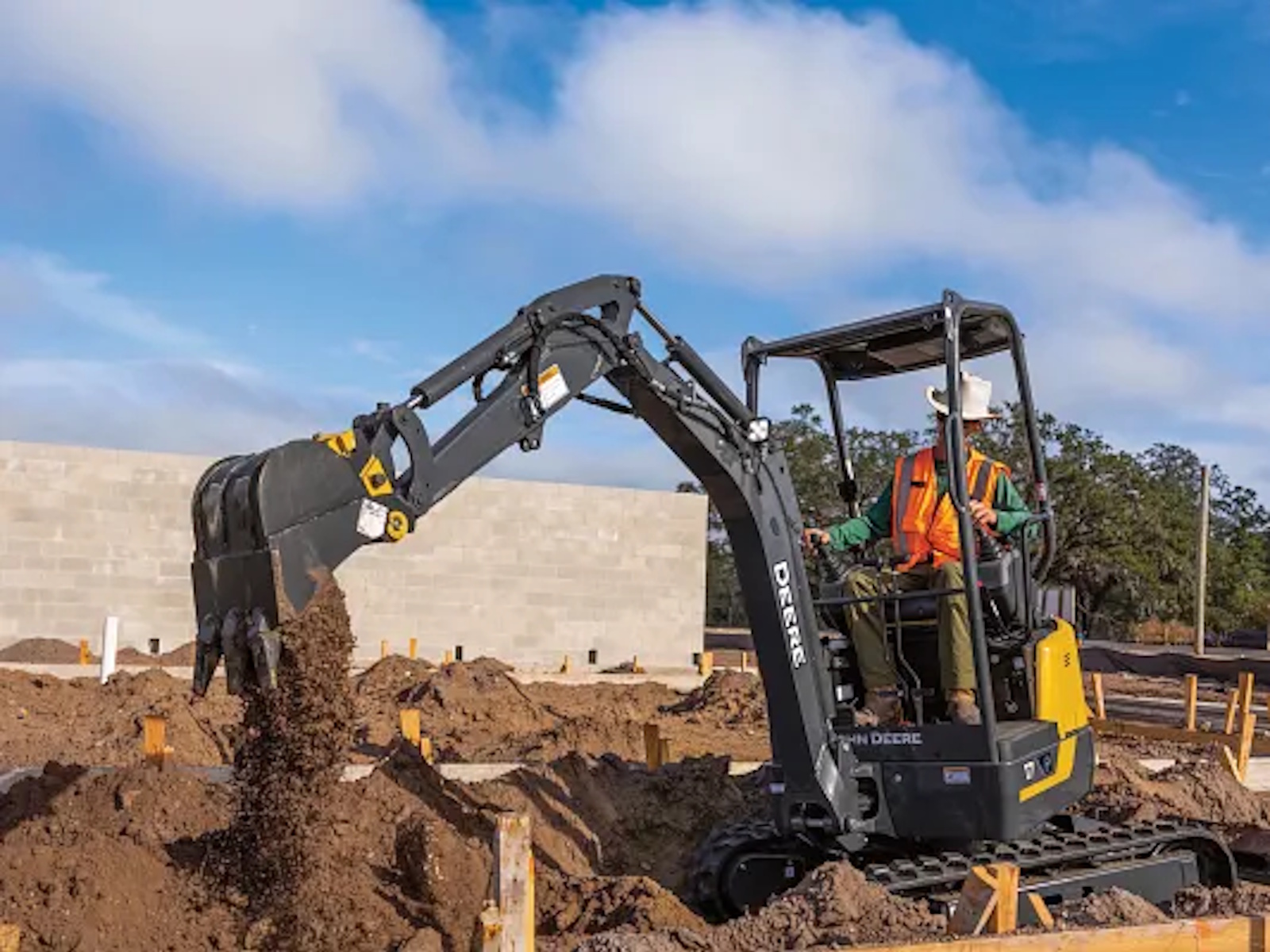2027 John Deere Construction 17 P-Tier Compact Construction Equipment