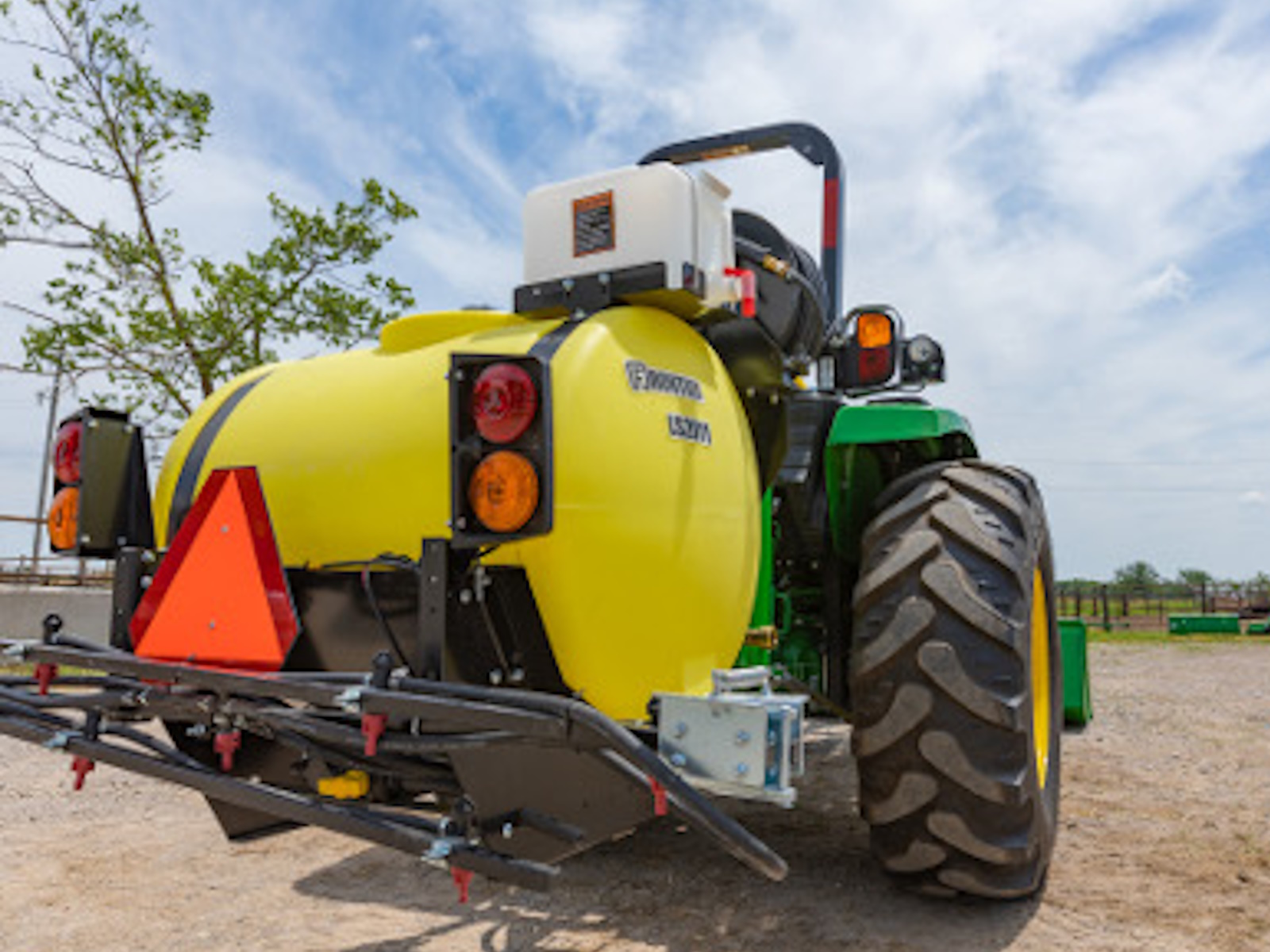 2026 John Deere Ag LS1125 Sprayer