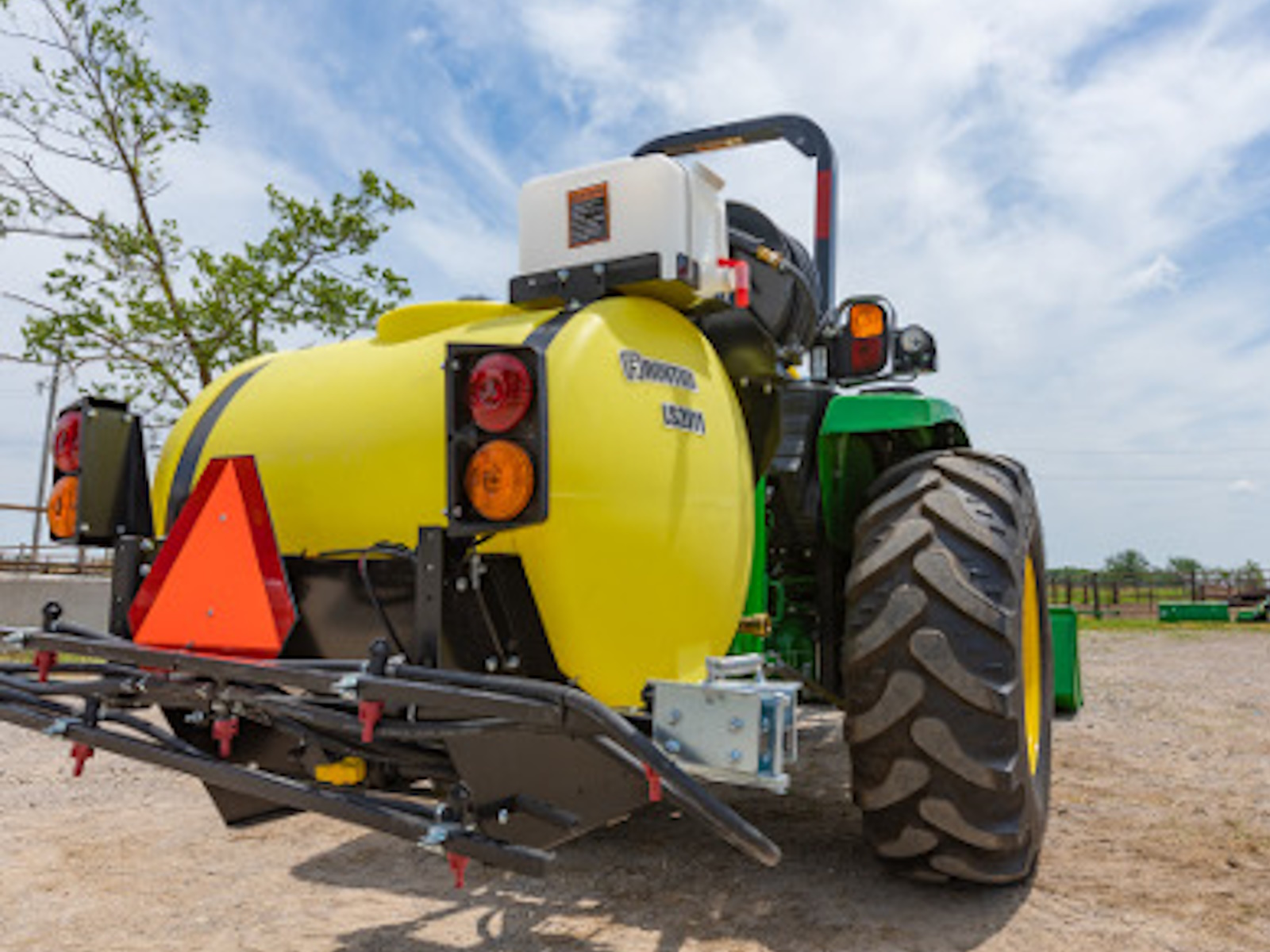 2026 John Deere Ag LS2004 Sprayer