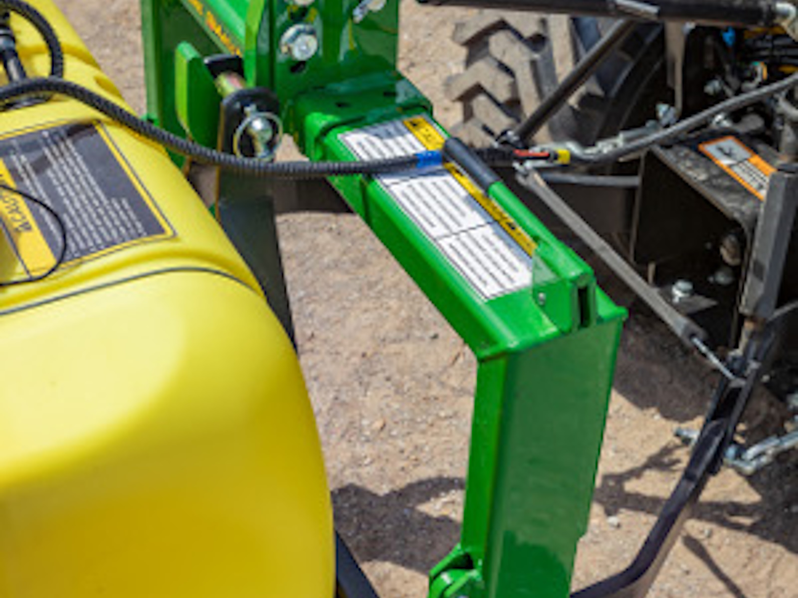 2026 John Deere Ag LS2004 Sprayer