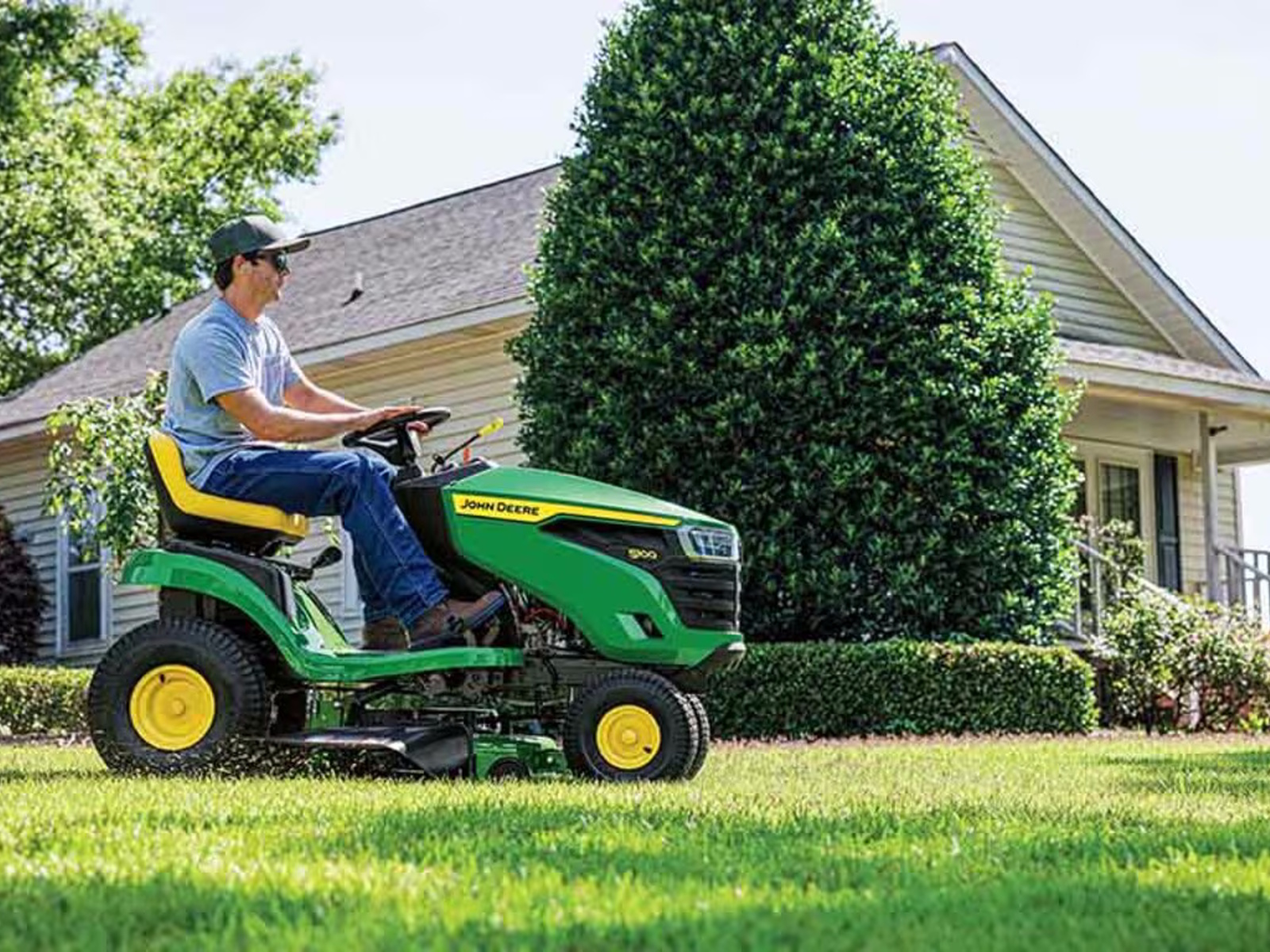 2026 John Deere Lawn & Garden S120 Riding Lawn Mowers