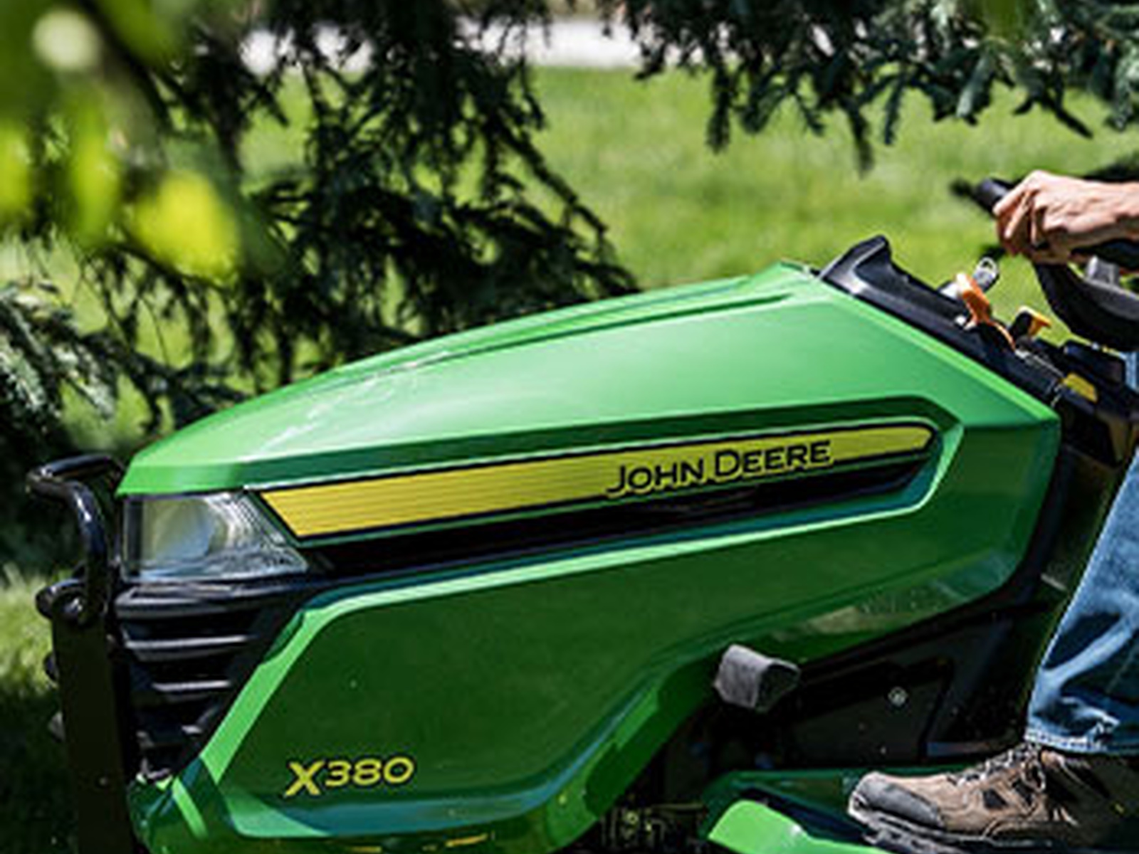 2026 John Deere Lawn & Garden X330, 42-in deck Riding Lawn Mowers