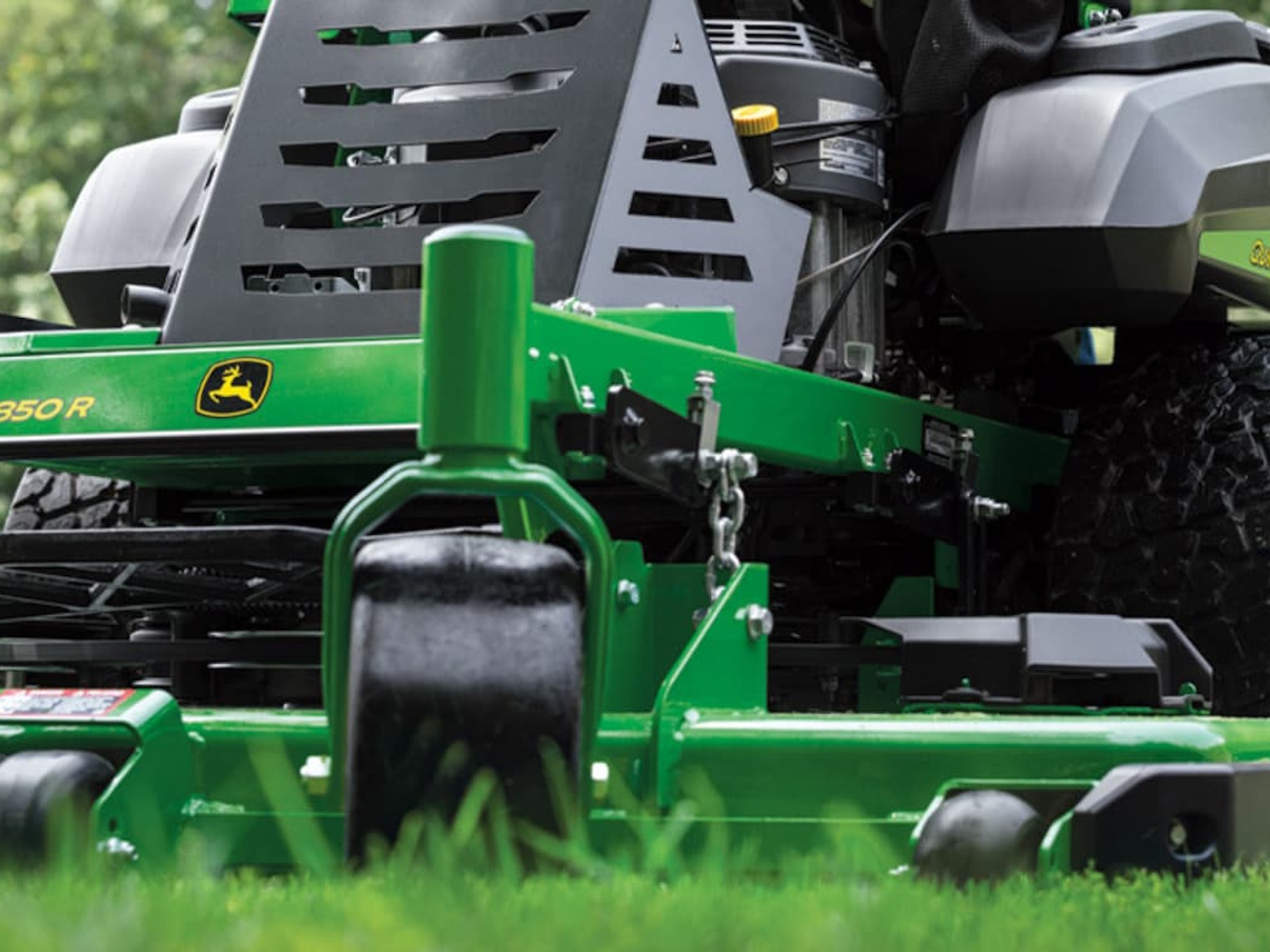 2025 John Deere Landscaping & Grounds Care Q850R Commercial Mowing