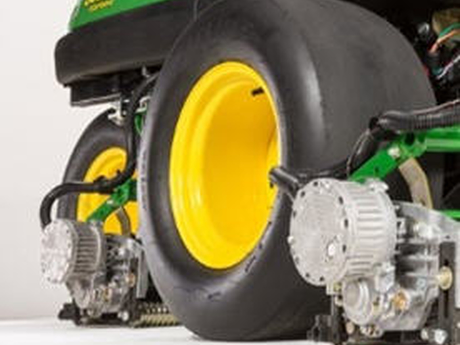 2025 John Deere Golf & Sports Turf 6700A PrecisionCut Golf & Turf Mowers