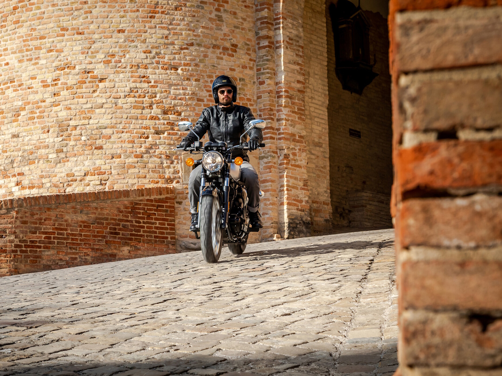 2025 Benelli Imperiale 400 Motorcycle