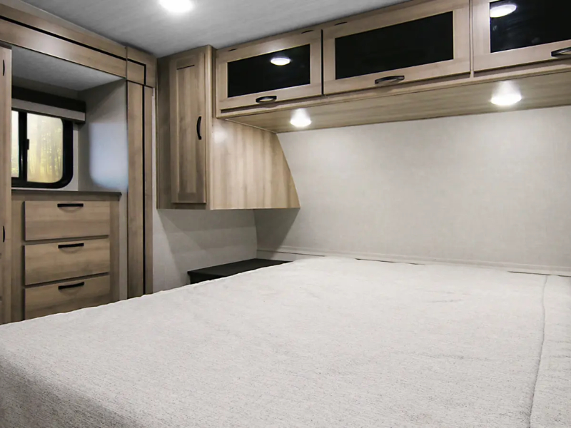 2021 Winnebago Voyage Fifth Wheel