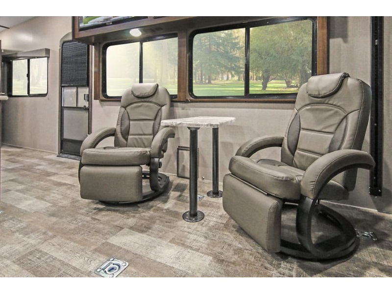 2020 Share Winnebago Spyder 28KS- 18330A 18330A — photo 1 of 12