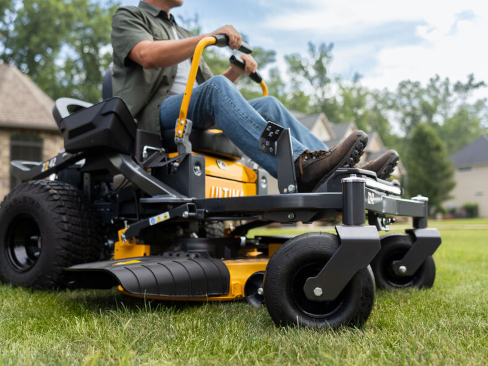 2027 Cub Cadet Z2 42 Mower-ZTR