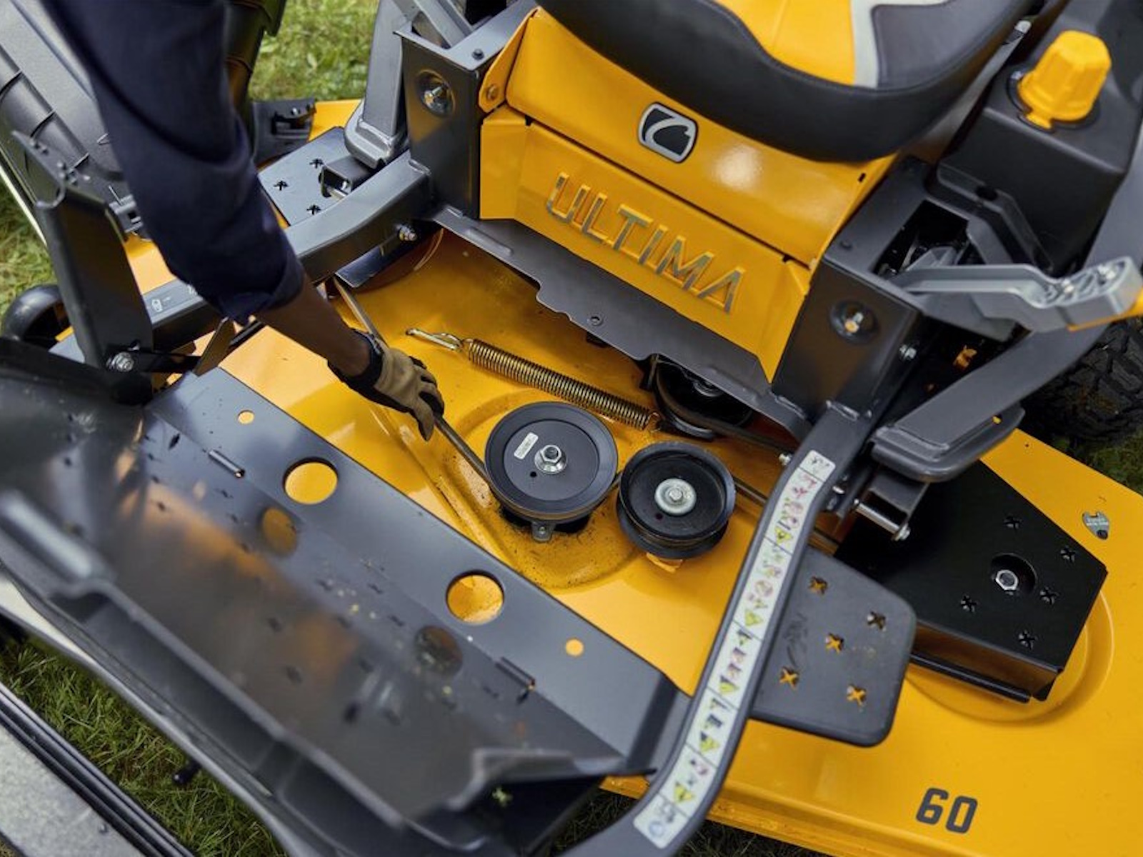 2027 Cub Cadet Z2 60 Mower-ZTR