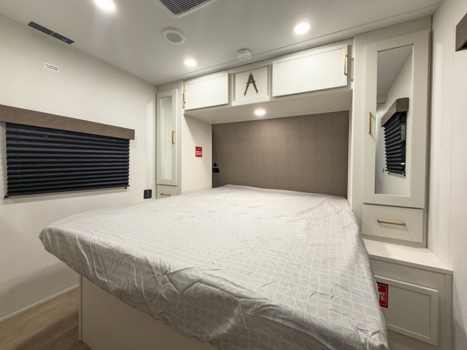 2027 Grand Design Transcend 295QBT TRAVEL TRAILER