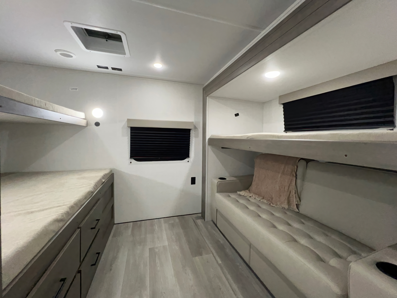 2026 Grand Design Trascend 335BHT BUNK HOUSE TRAVEL TRAILER