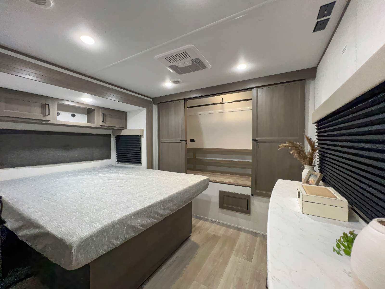 2026 Grand Design Trascend 335BHT BUNK HOUSE TRAVEL TRAILER