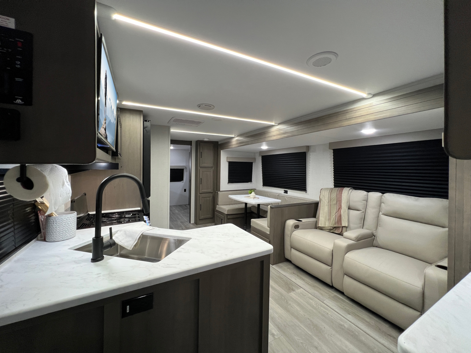2026 Grand Design Trascend 335BHT BUNK HOUSE TRAVEL TRAILER