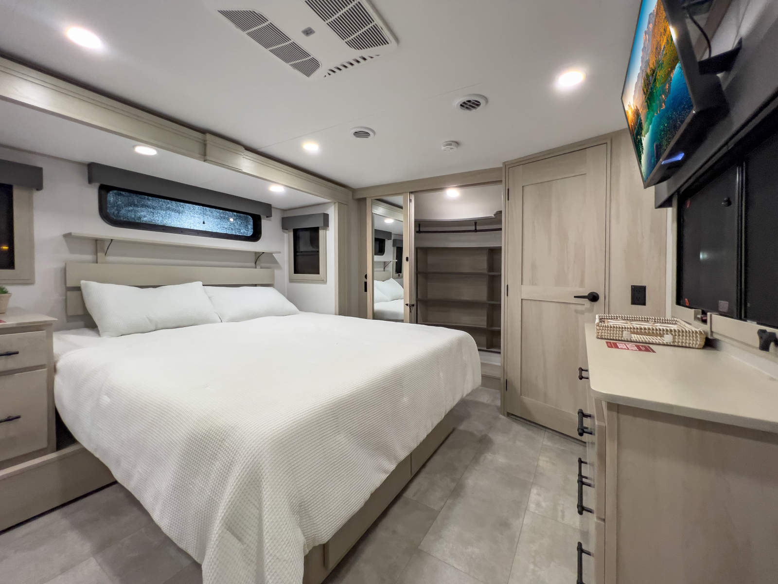2026 Grand Design Solitude 388MBS BUNKHOUSE FIFTH WHEEL