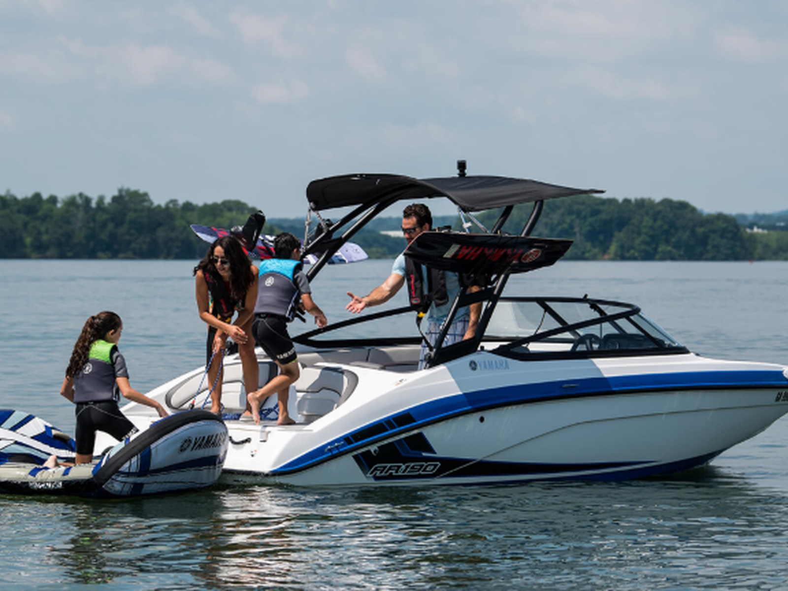 2019 Yamaha Boats AR190 Boat