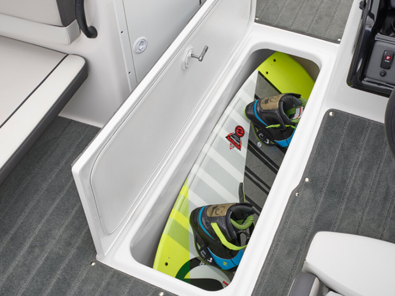 2019 Yamaha Boats AR190 Boat