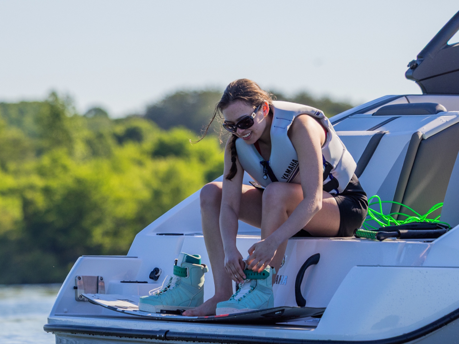 2027 Yamaha Boats AR220 Boat