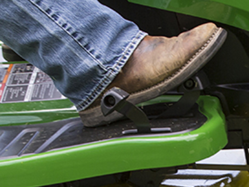 2022 John Deere - Lawn S100 Lawn Mower