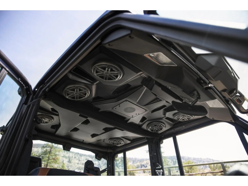2023 CAN-AM Defender Max Lone Star Cab UTV