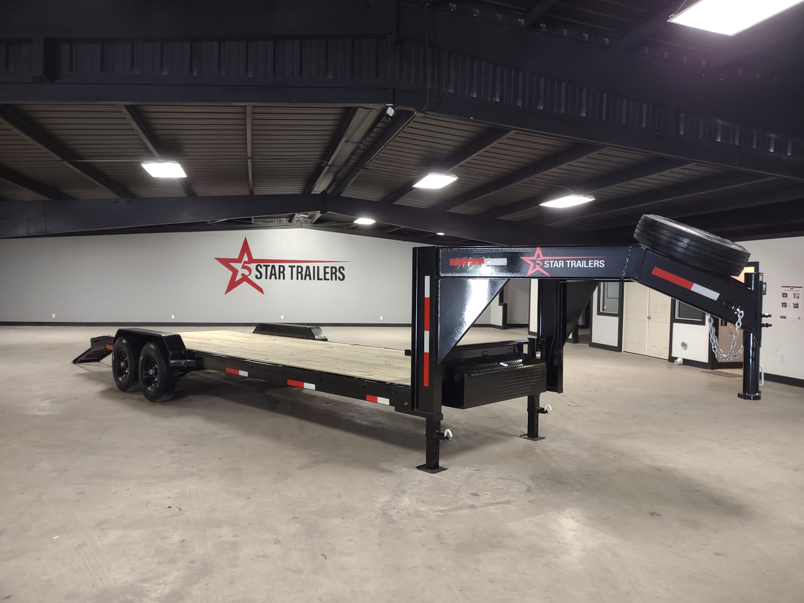 2026 5 Star Trailer 14K-16K GVWR Gooseneck Equipment Trailer Equipment Trailer