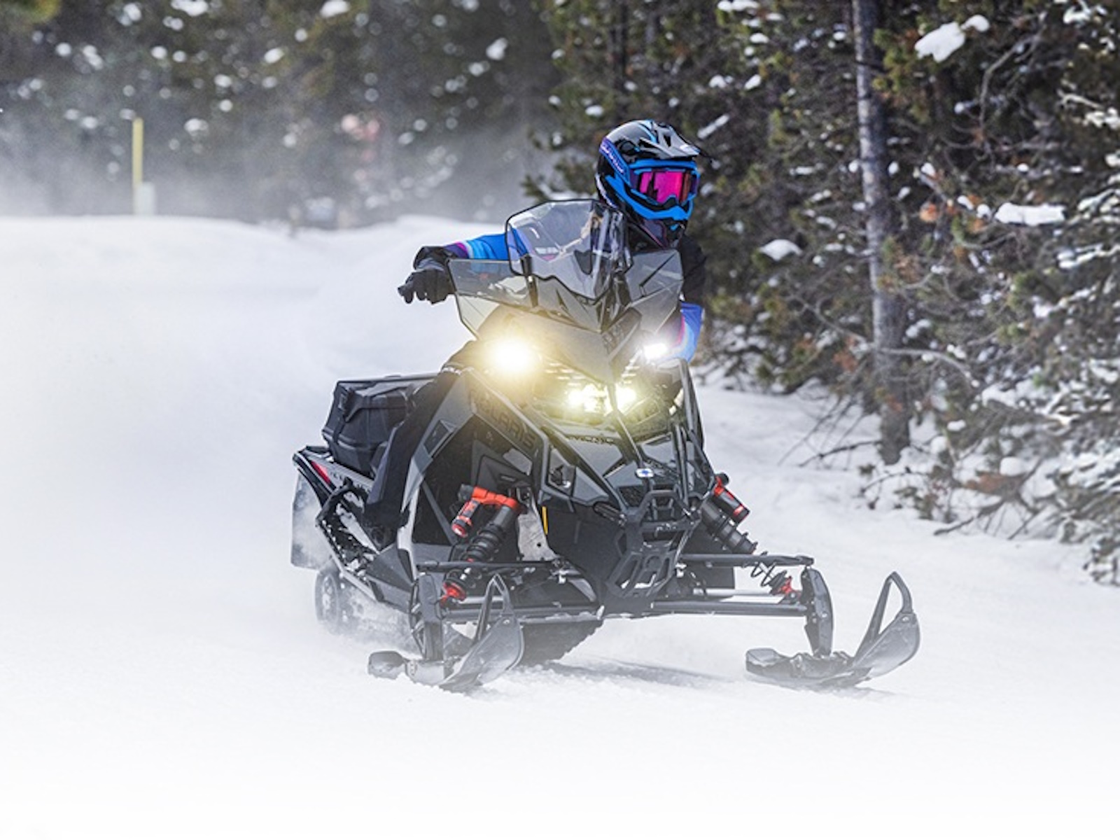 2026 Polaris 850 INDY VR1 137 DYNAMIX Snowmobile